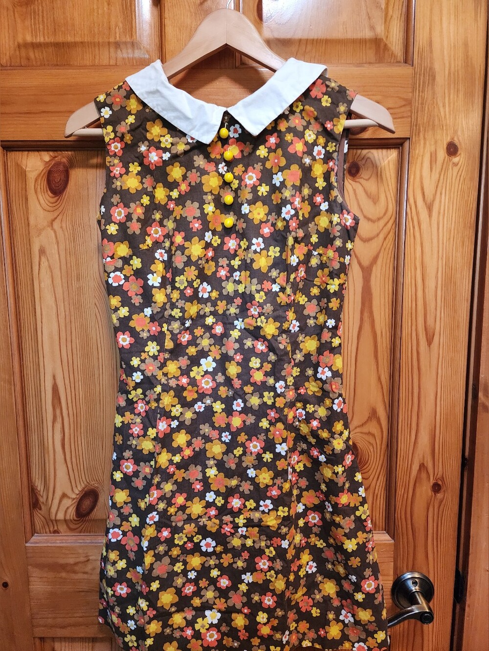 Vintage 1960's Homemade Floral Peter Pan Collar Dress in Brown and Yellow